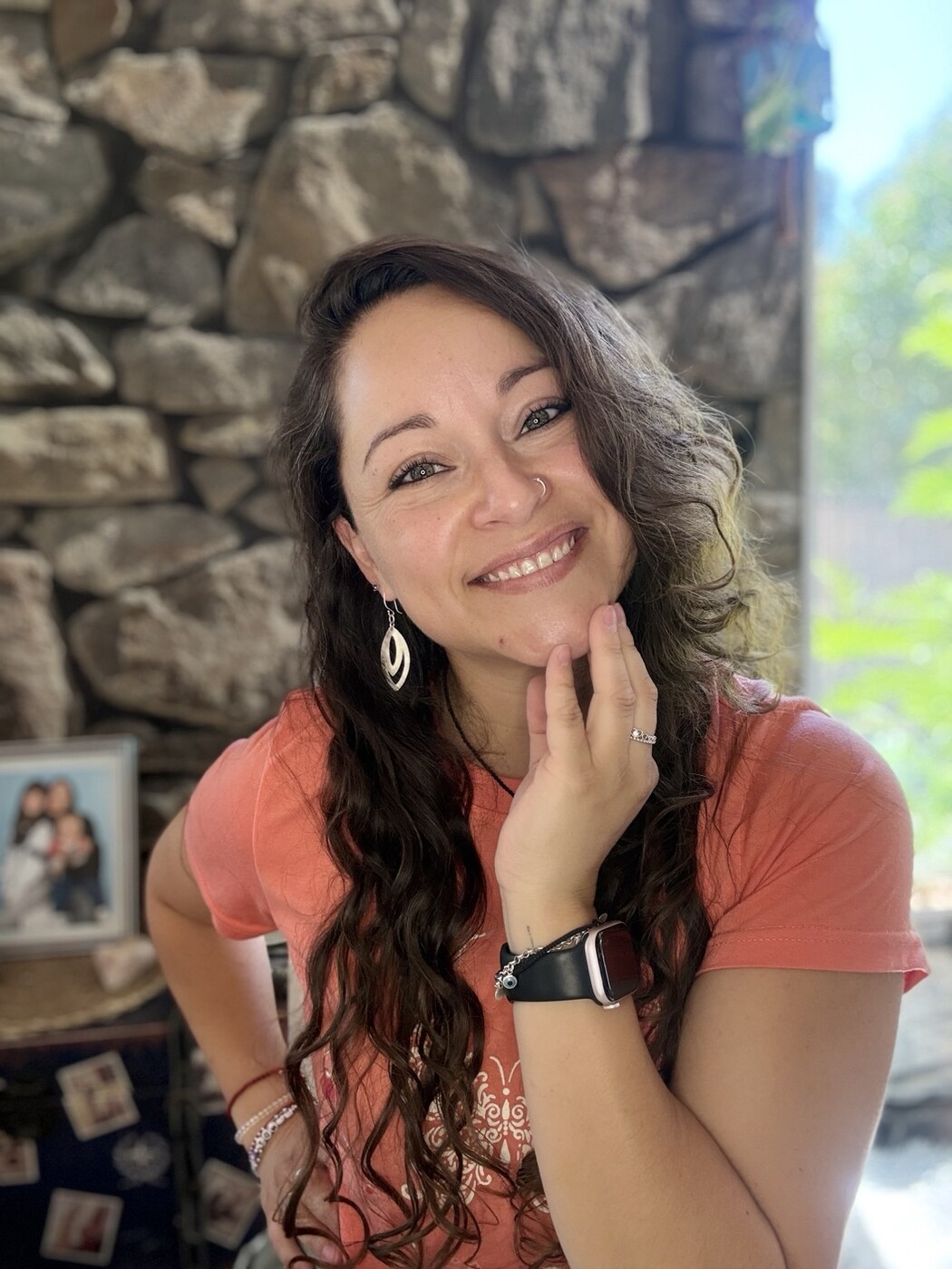 Cindy Aguayo sonriendo